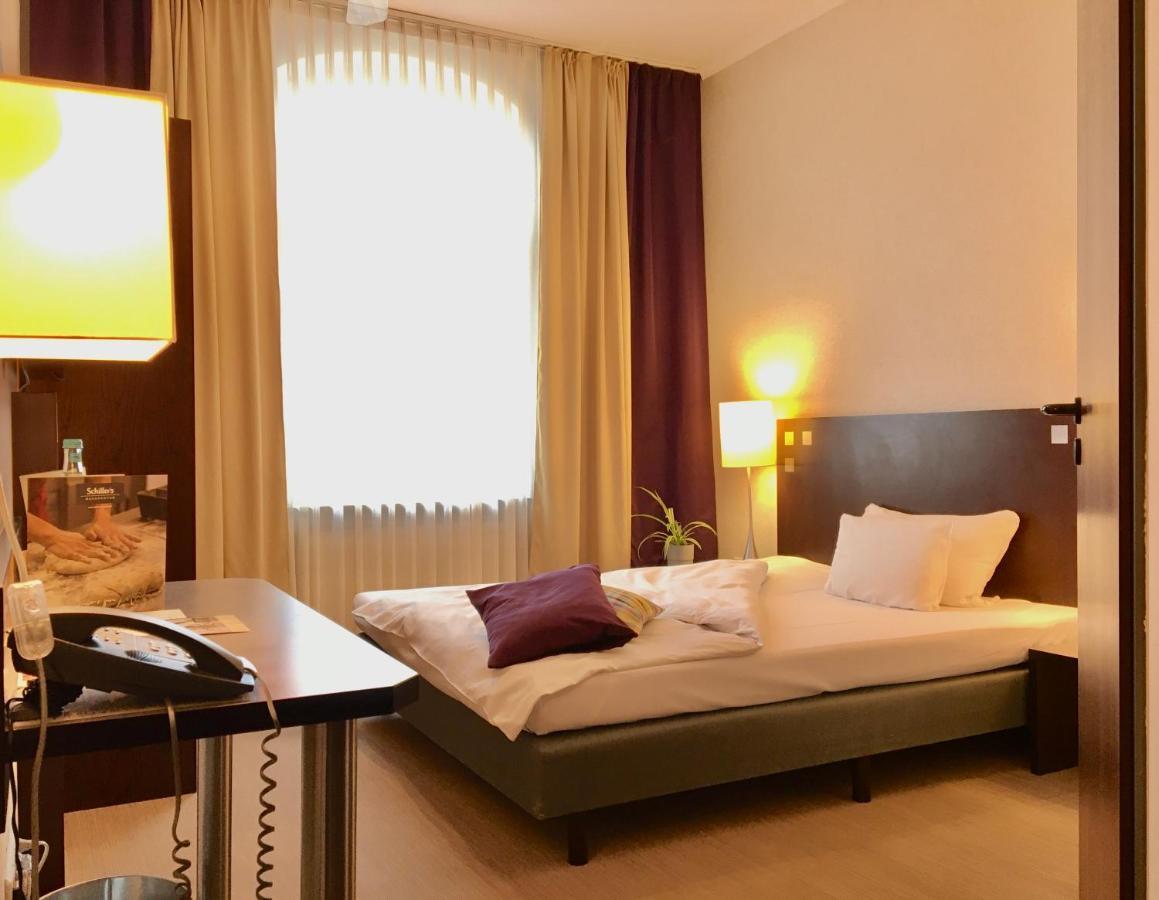 Double Room with French Bed,994284016:JPEG