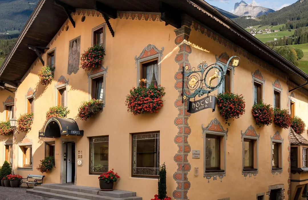 Hotel Cavallino D'Oro Bed&Breakfast-1