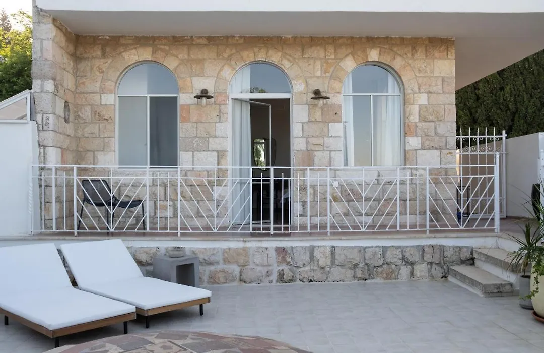 Khan Ein Karem Boutique Hotel-1