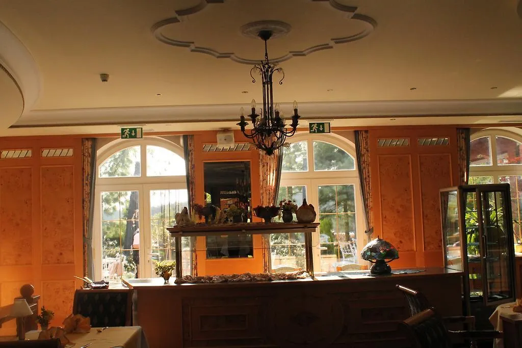 Hotel und Restaurant Waldschlösschen-1