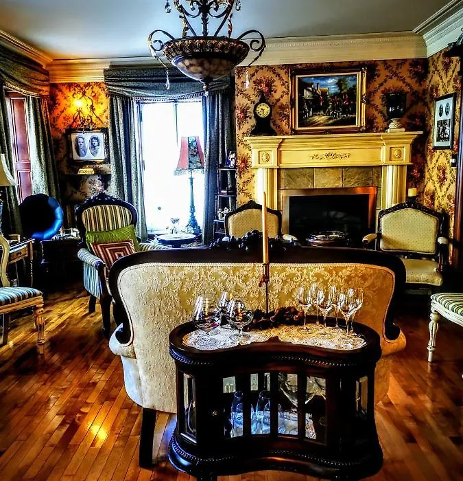 Auberge J.A Moisan-1
