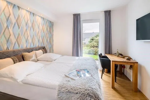 Bb Landhotel Huetter-1