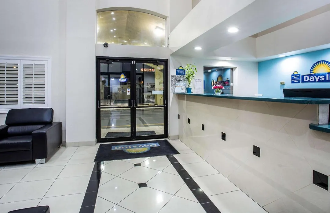 Days Inn By Wyndham Phoenix North-1