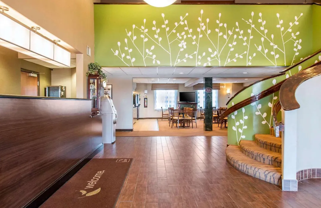 Sleep Inn & Suites Oregon - Toledo-1