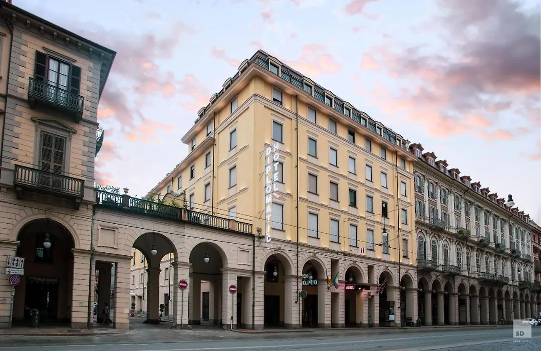 Hotel Diplomatic-1