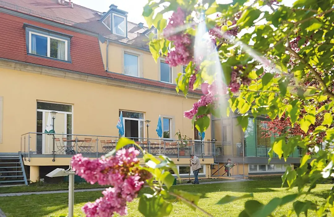 Hotel Regenbogenhaus-1
