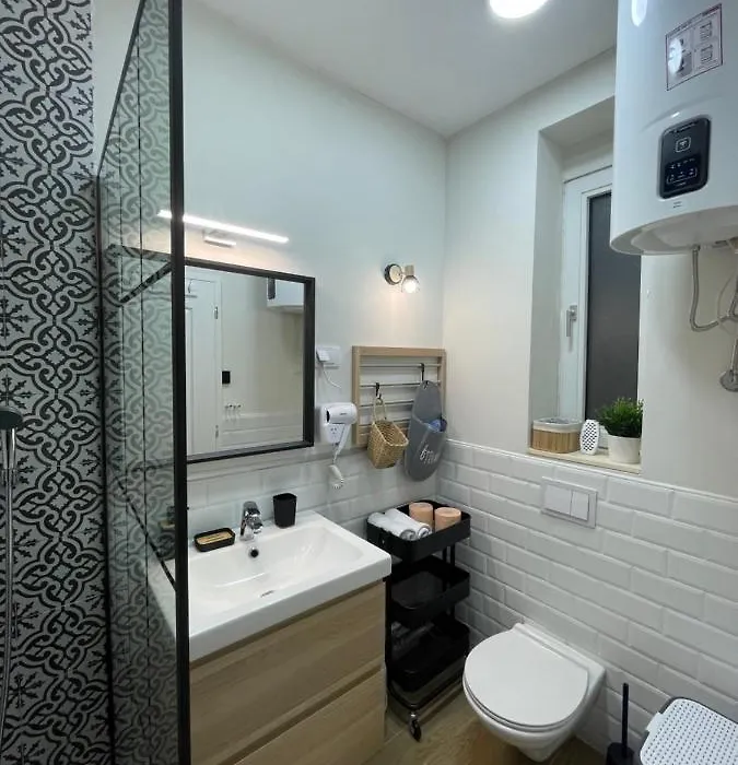Apartment 42 - City Center-1