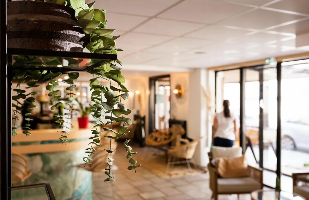 Hôtel Les Sables-1