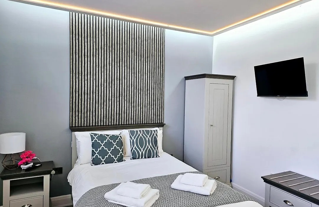 London Stay Apartments-1