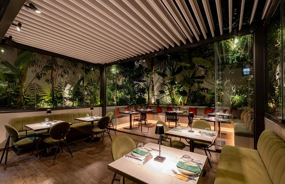 Ivis 4 Boutique Hotel-1