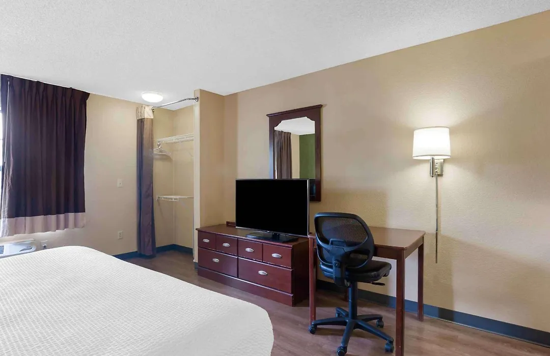 Extended Stay America Suites - Los Angeles - Valencia-1