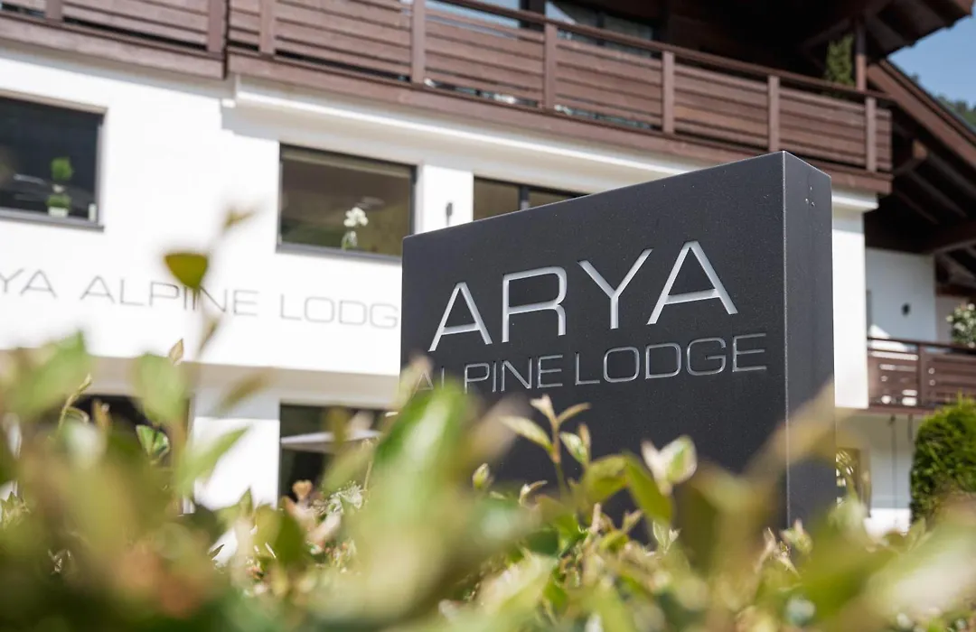 Arya Alpine Lodge-1