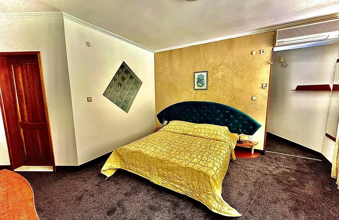 Family Hotel The Golden Fish-1