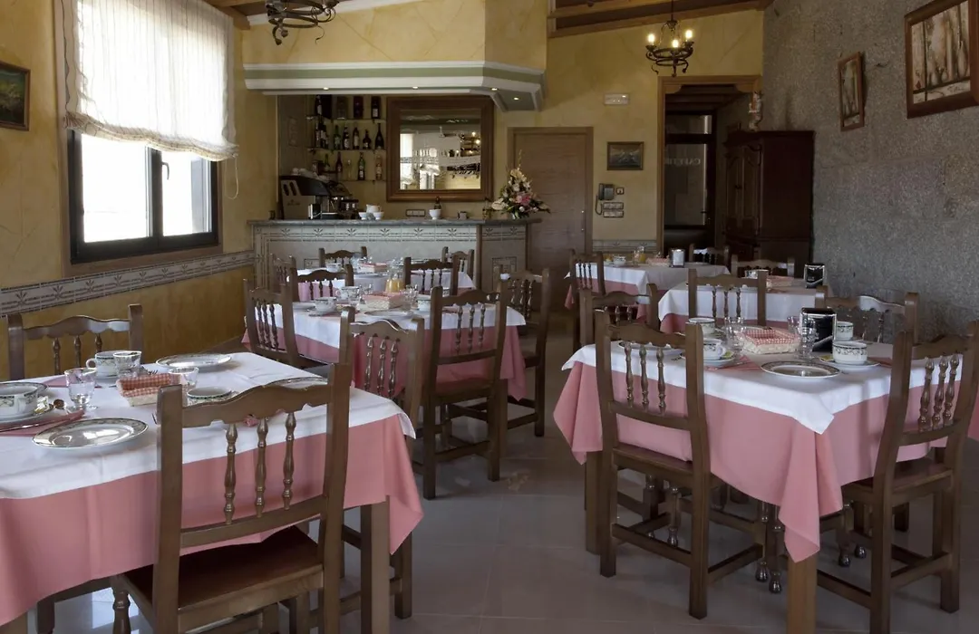 Hotel Liñares-1