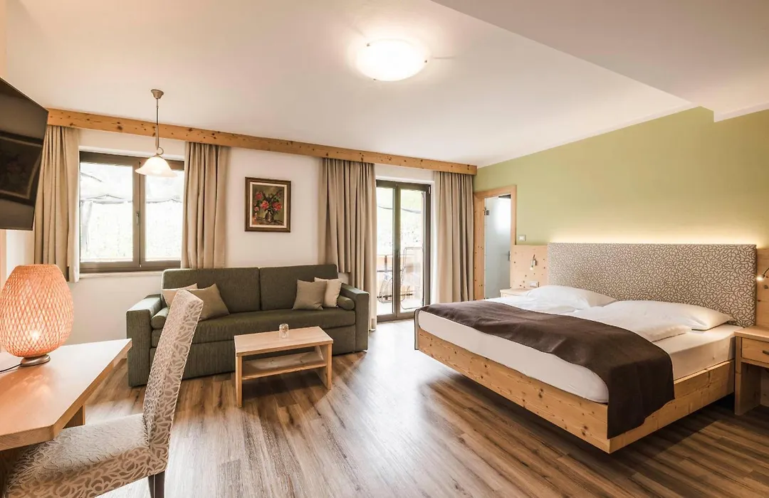 Hotel Karin-1