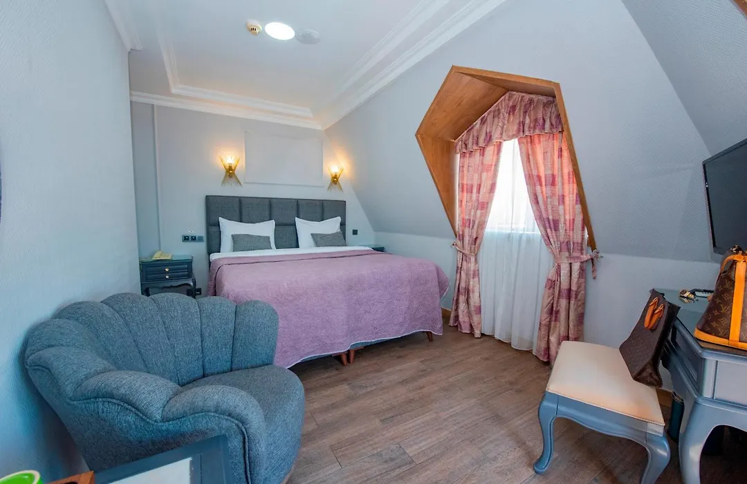 Hotel Daphne-1