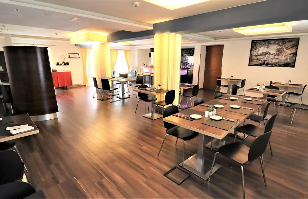 Hotel Flair-1