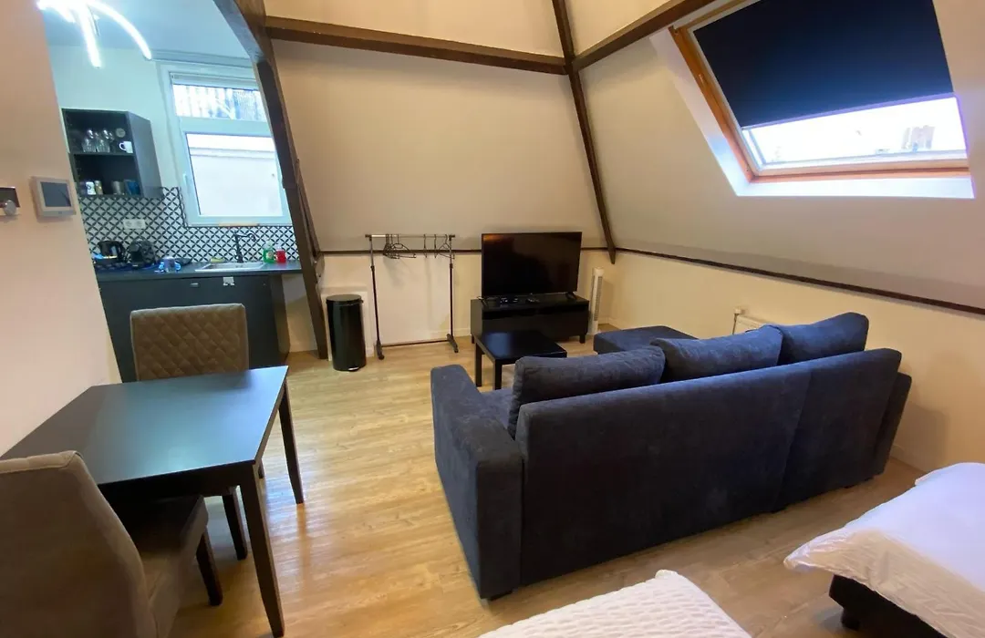 Rotterdam Inn-1