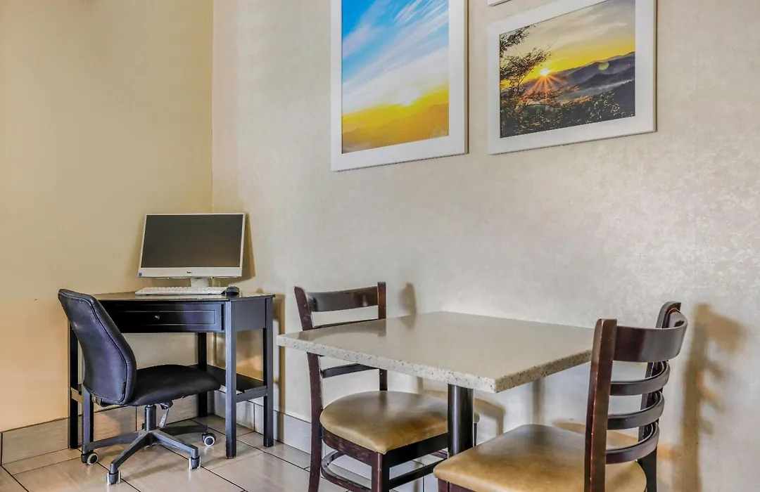 Days Inn By Wyndham Cortez-1