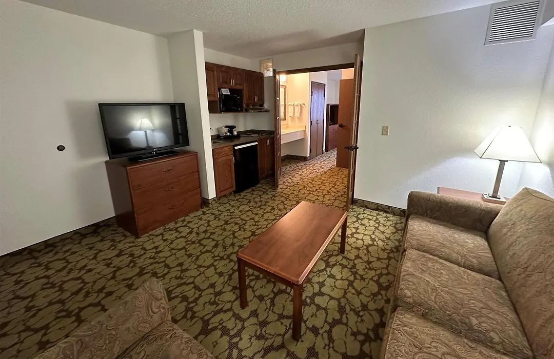 Americinn Lodge & Suites Of Appleton-1