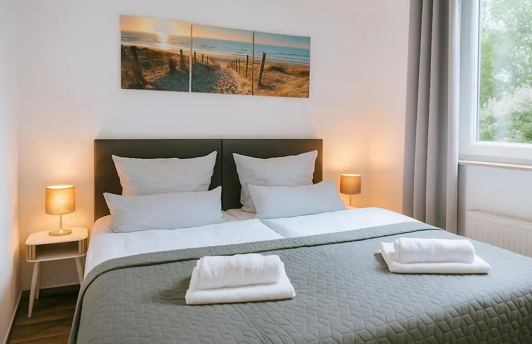RG Living Self Check-In 24-7 Rooms Bad Salzuflen Near Messe Center Free Parking-1