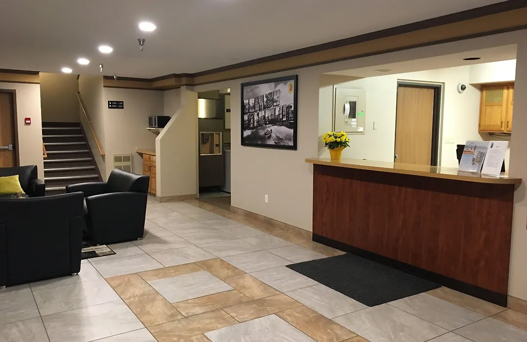 Super 8 By Wyndham Salmon Arm-1