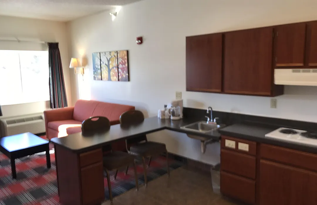 Sandalwood Studios & Suites-1