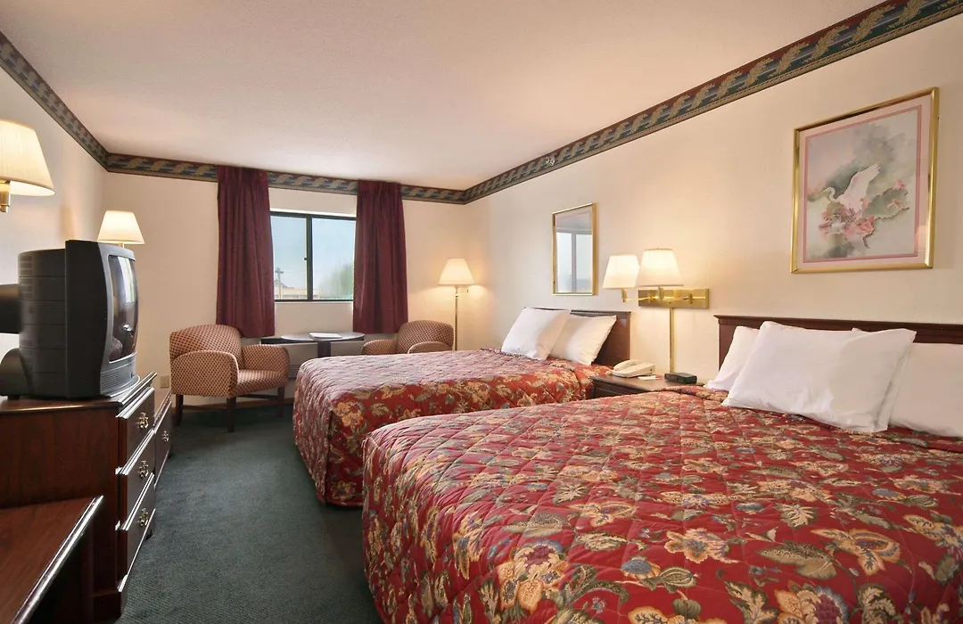 Super 8 By Wyndham Crawfordsville-1