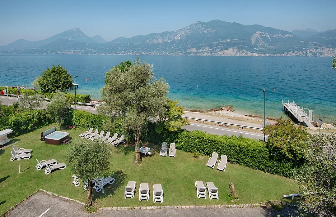 Hotel Orione - Lake Front Hotel-1