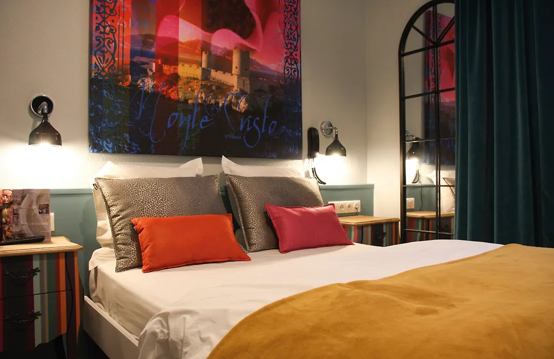 Hotel Roses-1
