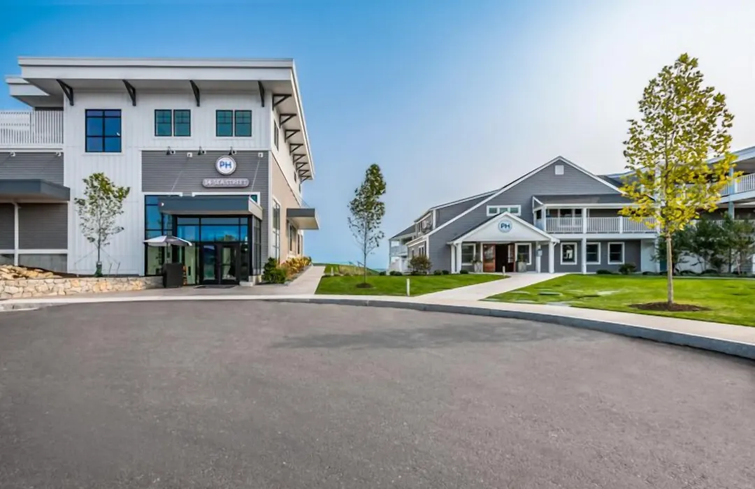 Pelham House Resort-1
