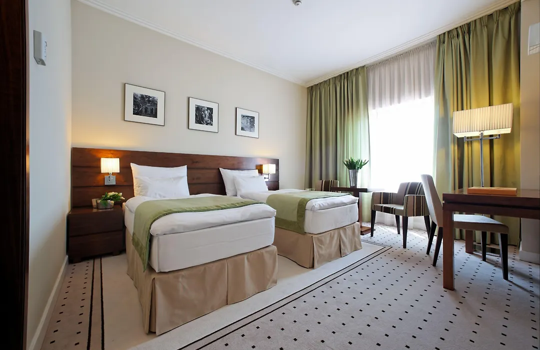 Capital Plaza Hotel-1