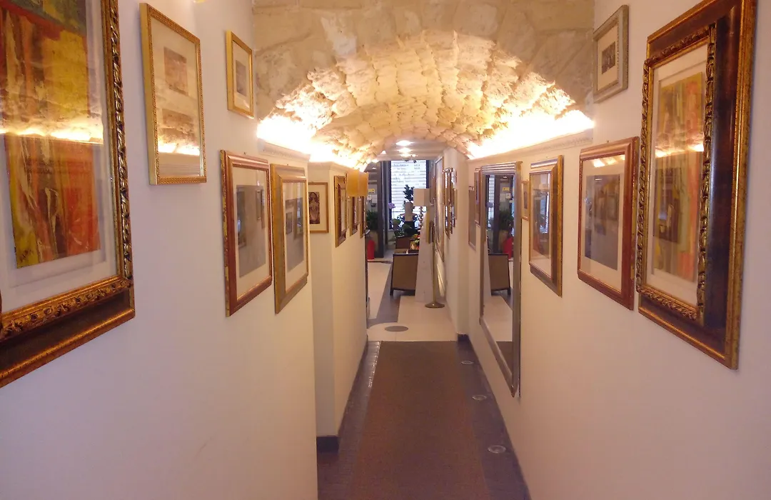 Hotel Vittorio Emanuele-1