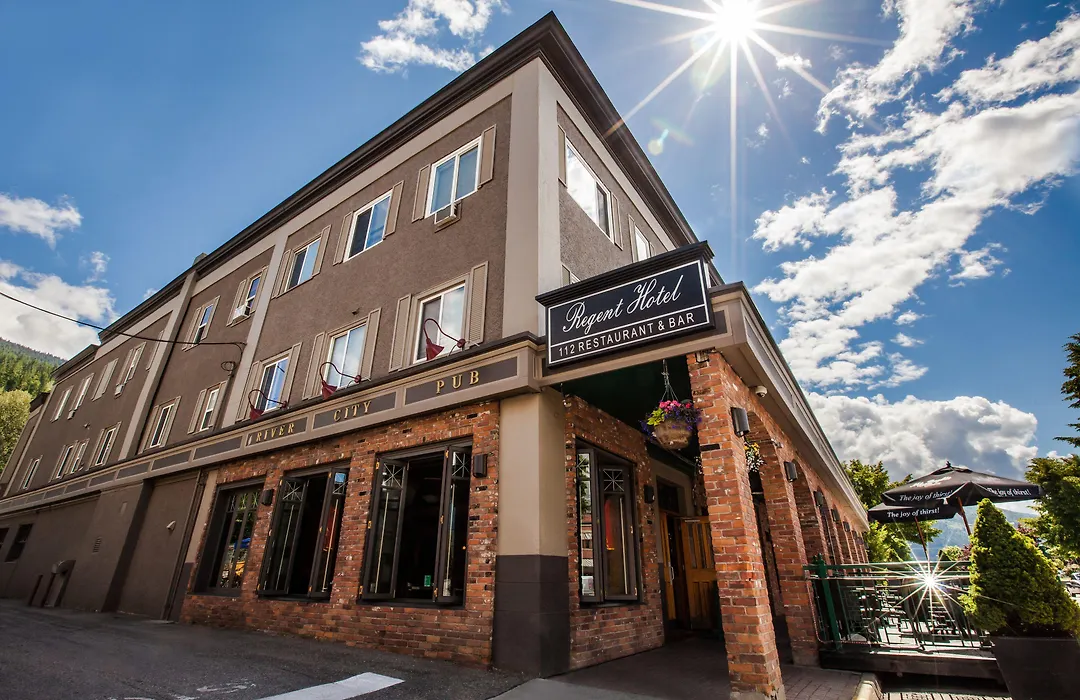 Regent Hotel Revelstoke-1