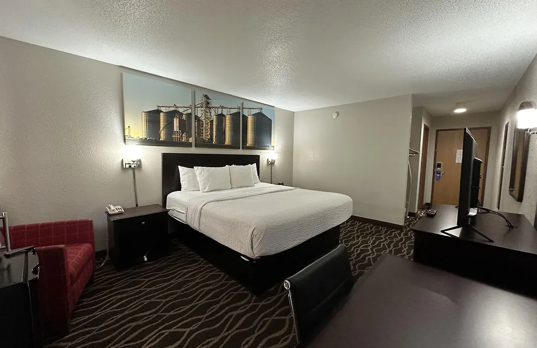 Days Inn & Suites By Wyndham Casey-1