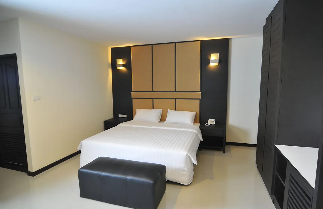 White Inn Nongkhai-1