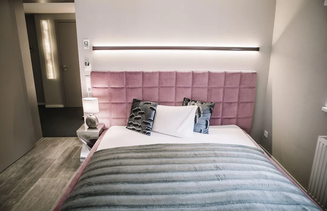 Boutique Hotel Pfauen-1