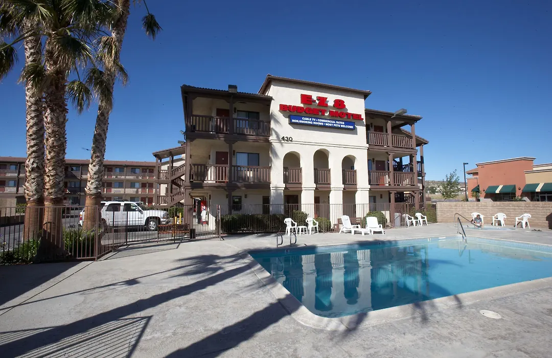 Palms Inn & Suites-1