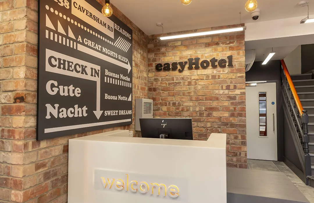 Easyhotel Reading-1