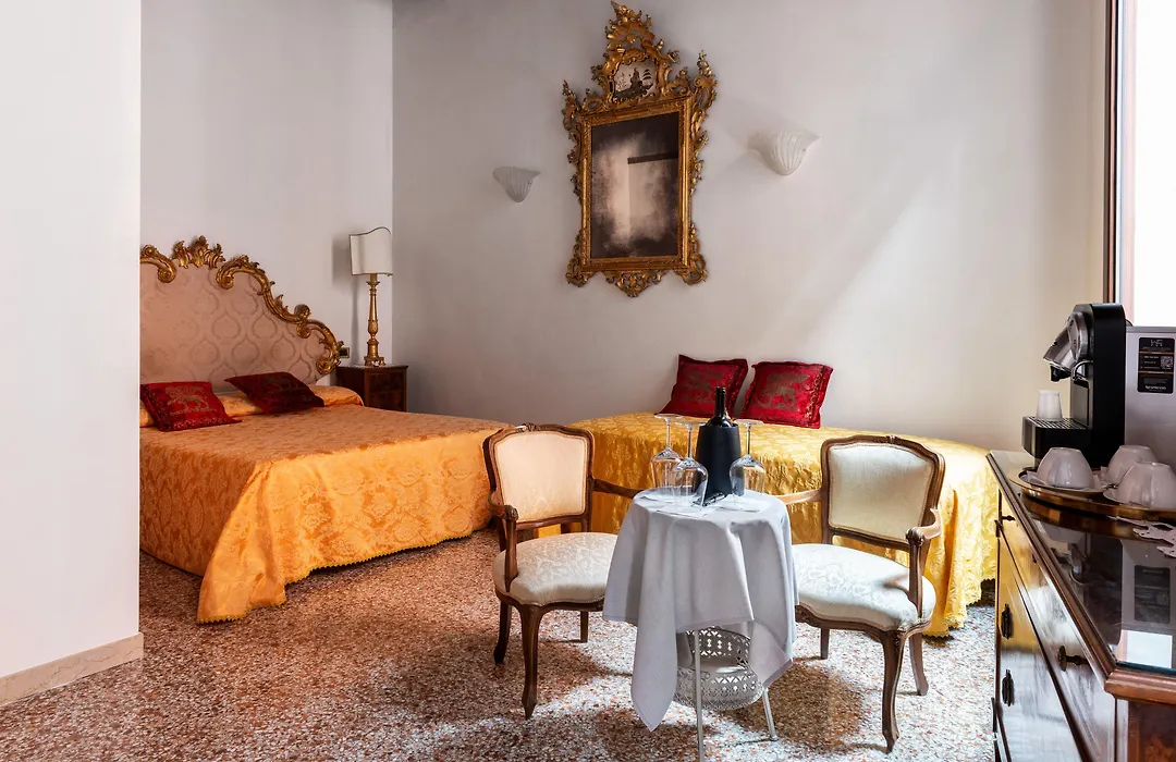Luxury Venetian Rooms-1