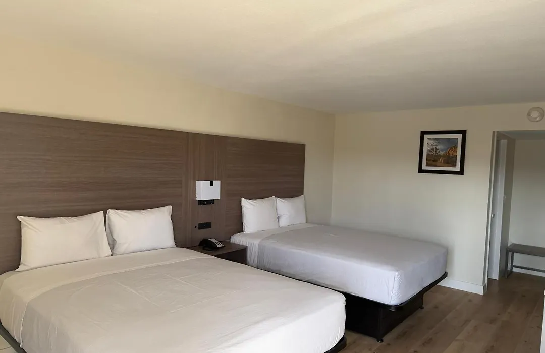 Travelodge By Wyndham Imperial - El Centro-1