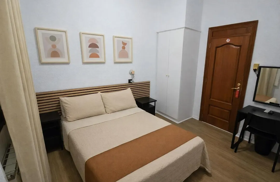 Hostal Prada-1
