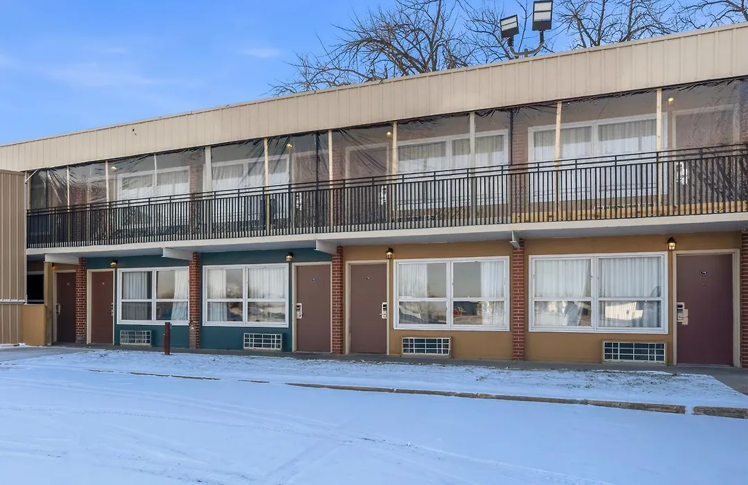 Devils Lake Inn By Oyo Near Devils Lake Regional Airport-1