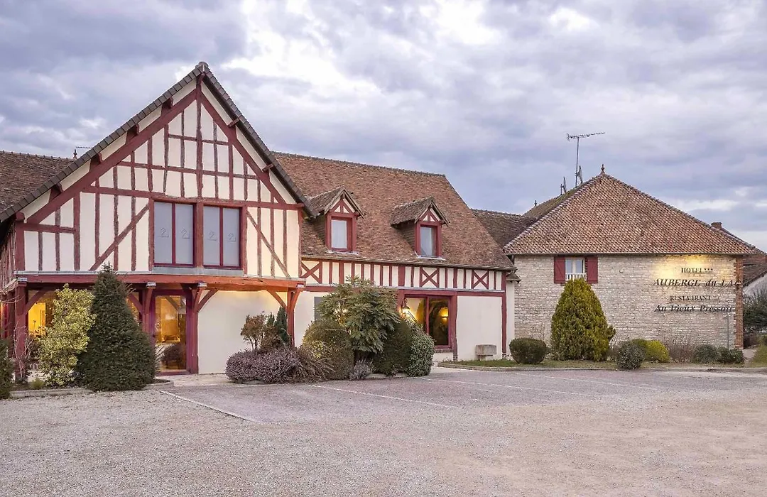 Auberge Du Lac, Sure Hotel Collection By Best Western-1