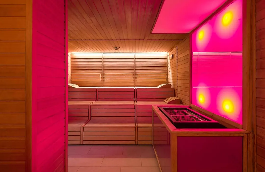 Moevenpick Hotel Amsterdam City Centre-1