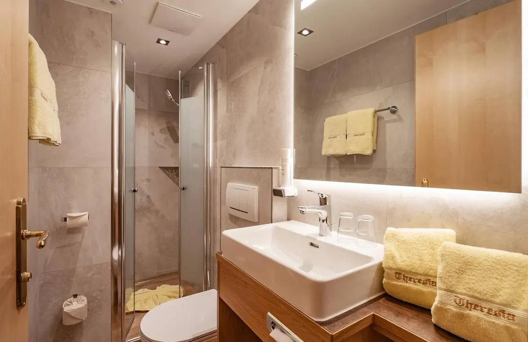 Hotel Theresia Garni-1