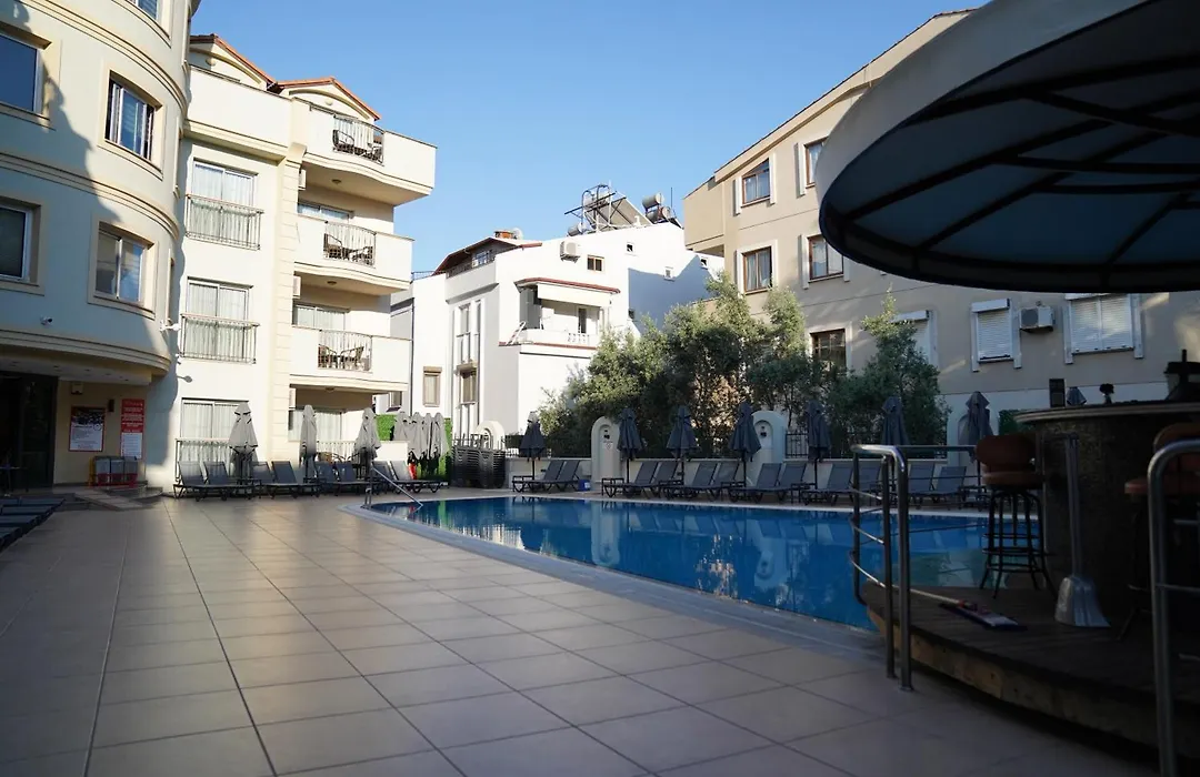 Club Karakas Apart Otel-1