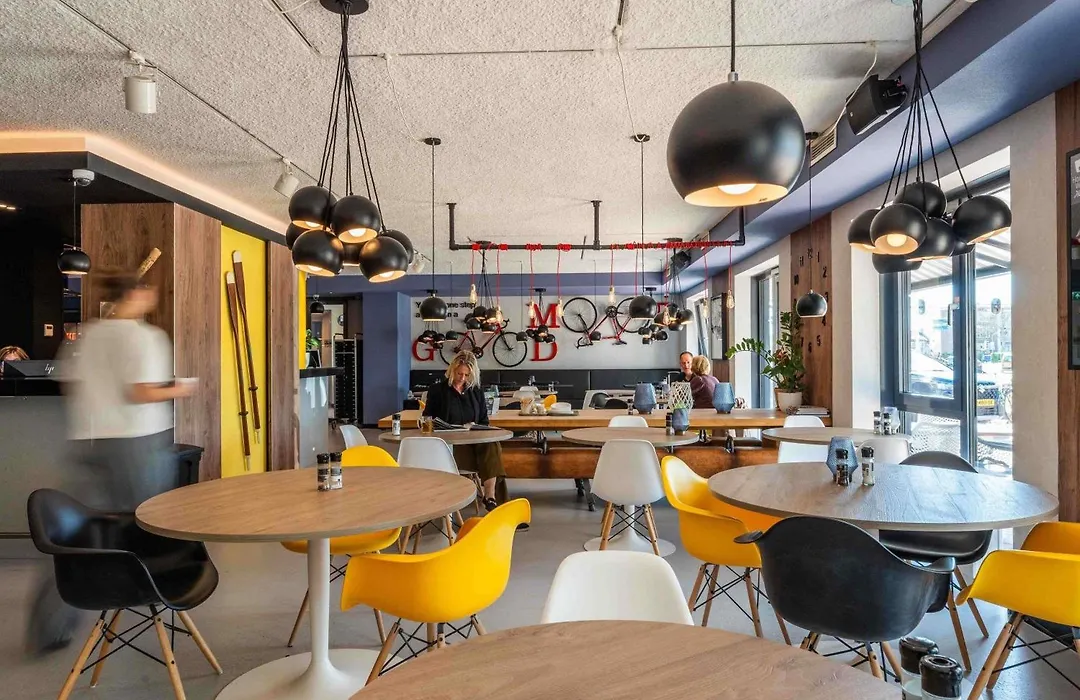 ibis Styles Haarlem City-1