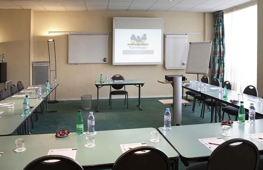 TRIBE Strasbourg Centre Gare-1