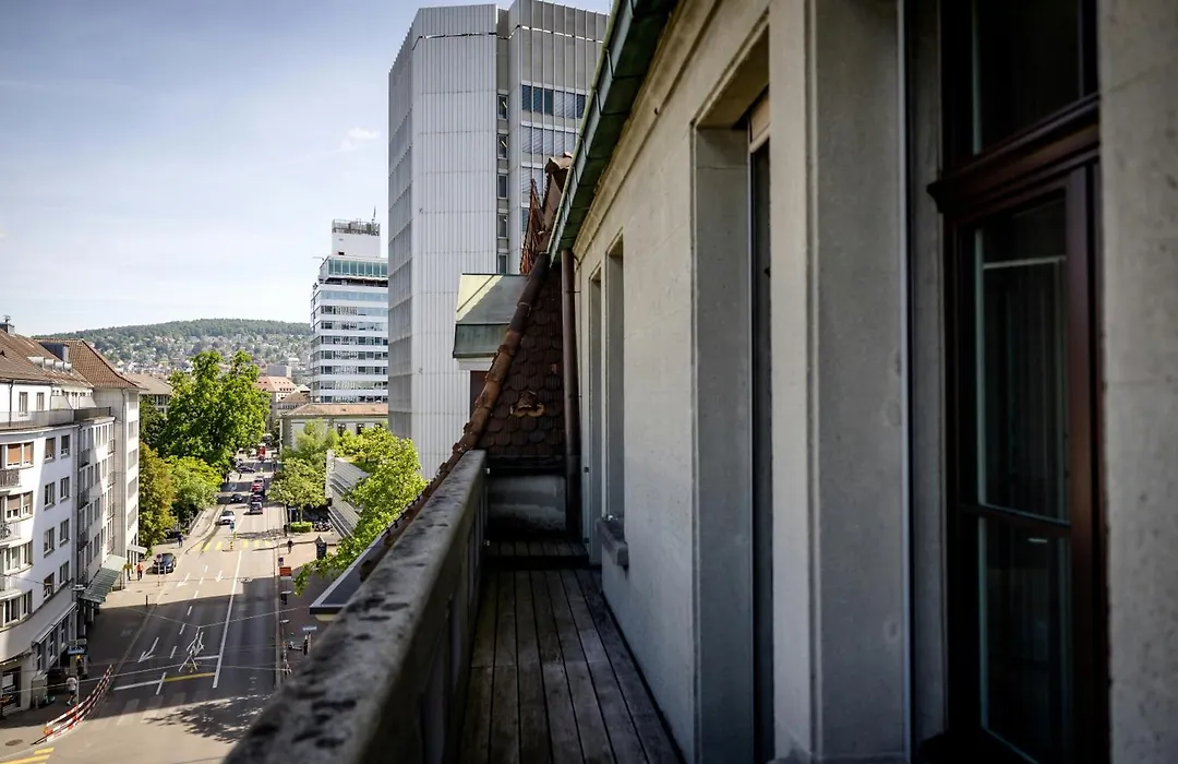 Motel One Zuerich-1
